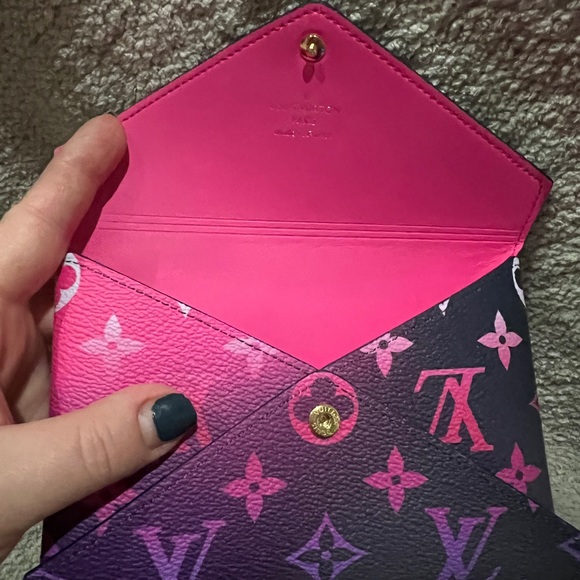 Louis Vuitton Spring in the City Midnight Fuchsia Kirigami Pouch - Picture 4 of 7